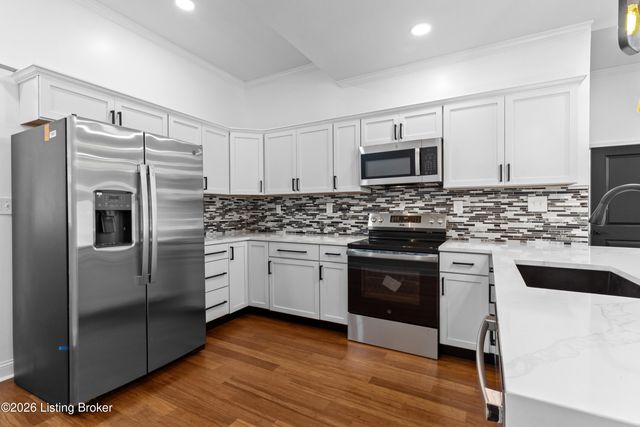 438 E Oak St, Louisville, KY 40203