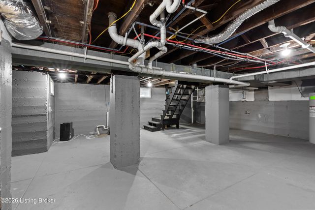 438 E Oak St, Louisville, KY 40203