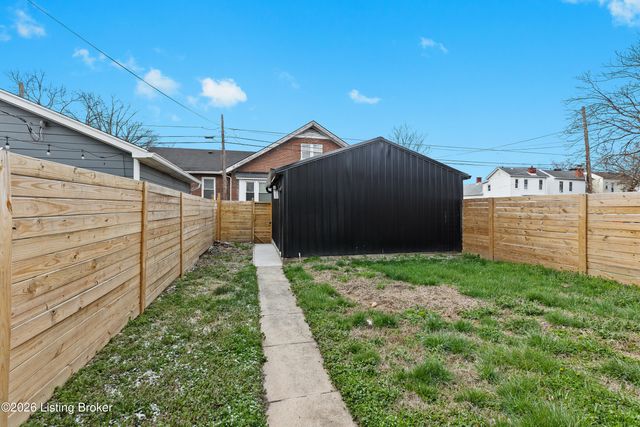 438 E Oak St, Louisville, KY 40203