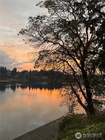 323 SE Stotsbery Rd, Shelton, WA 98584