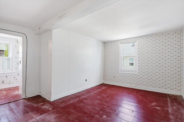 8 Vernon Ct, Newburyport, MA 01950