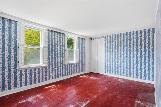 8 Vernon Ct, Newburyport, MA 01950