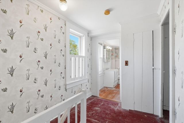 8 Vernon Ct, Newburyport, MA 01950