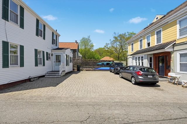 8 Vernon Ct, Newburyport, MA 01950