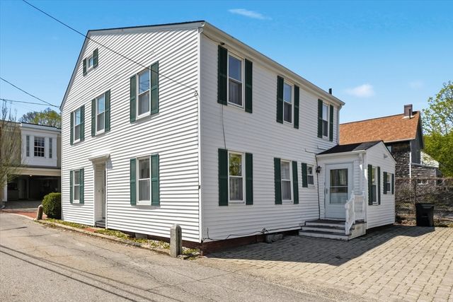 8 Vernon Ct, Newburyport, MA 01950