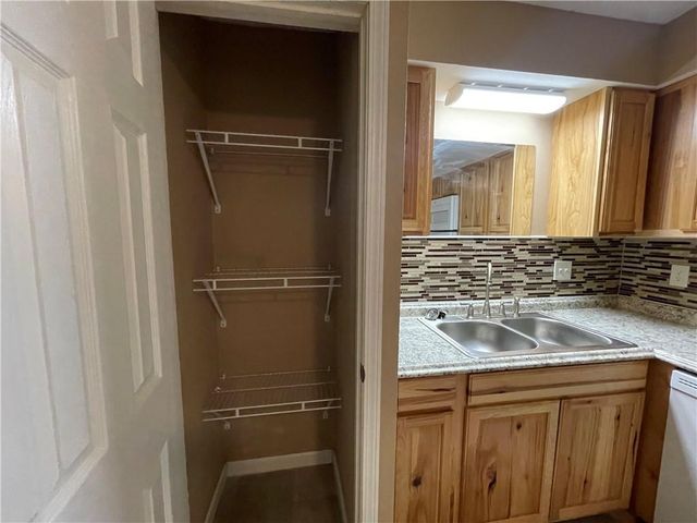 2010 Cypress Place B, Springdale, AR 72762