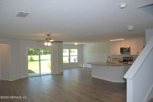 11222 ROBERT MASTERS Court, Jacksonville, FL 32218
