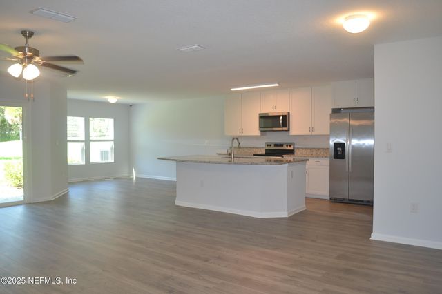11222 ROBERT MASTERS Court, Jacksonville, FL 32218