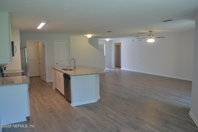 11222 ROBERT MASTERS Court, Jacksonville, FL 32218