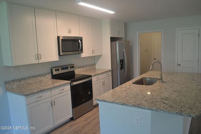 11222 ROBERT MASTERS Court, Jacksonville, FL 32218