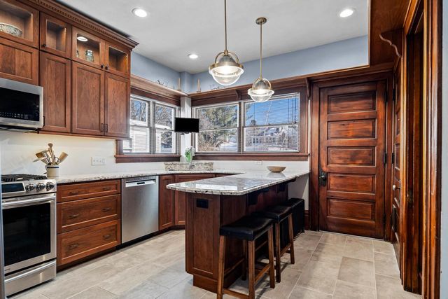 141 13th STREET S, La Crosse, WI 54601