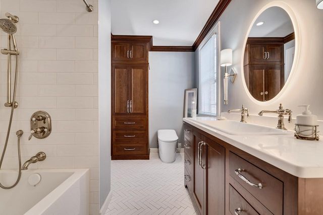 141 13th STREET S, La Crosse, WI 54601