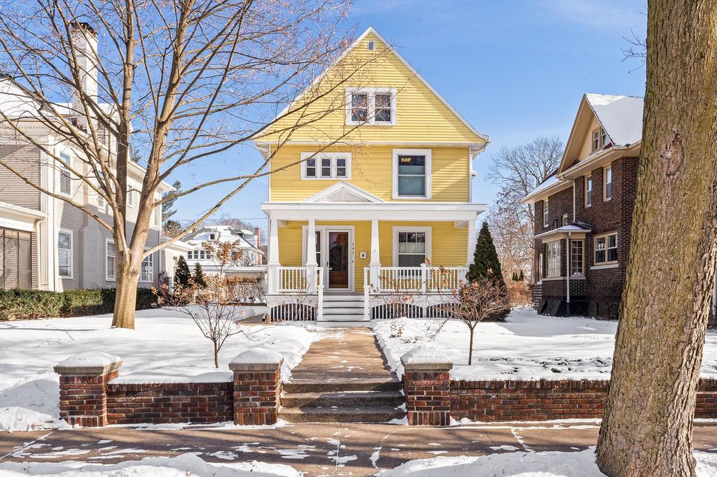 141 13th STREET S, La Crosse, WI 54601