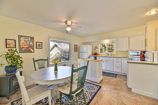 1817 S Maple Blvd, Spokane, WA 99203