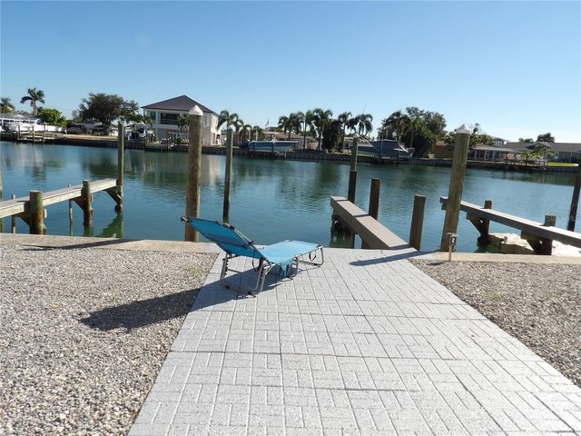 11705 3RD STREET E 9, Treasure Island, FL 33706