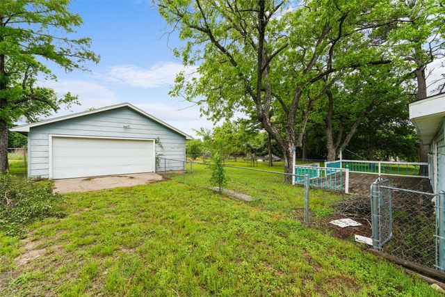 2300 Pecan Valley, Cleburne, TX 76031
