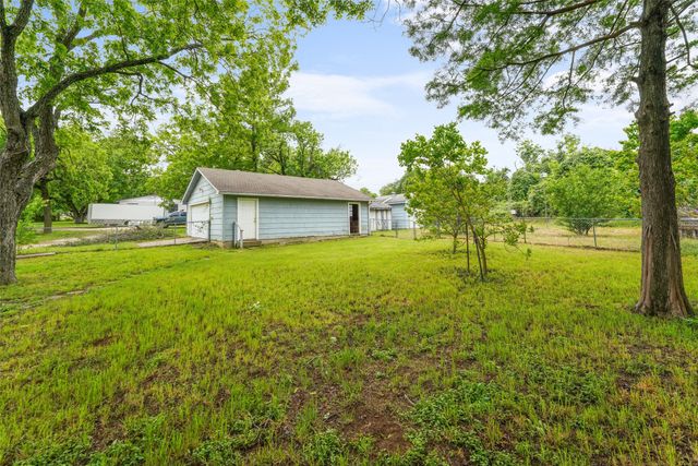 2300 Pecan Valley, Cleburne, TX 76031