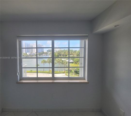 2600 Collins Ave 411, Miami Beach, FL 33140
