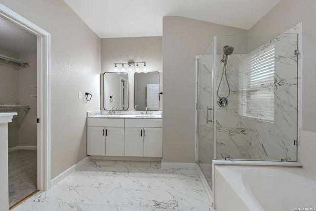 533 TOM KEMP DR, New Braunfels, TX 78130