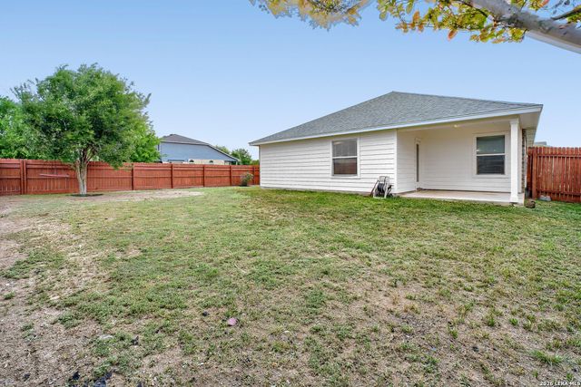 533 TOM KEMP DR, New Braunfels, TX 78130
