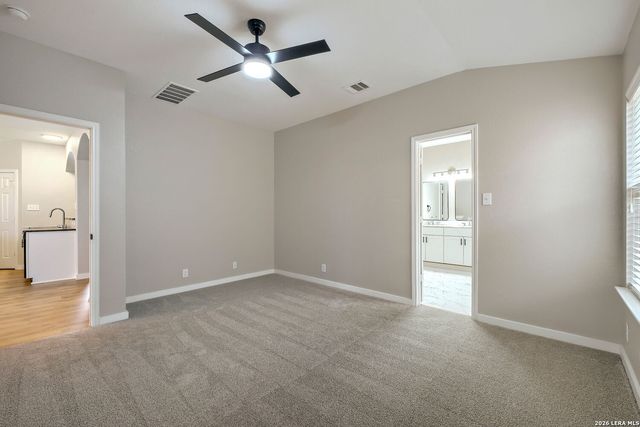 533 TOM KEMP DR, New Braunfels, TX 78130