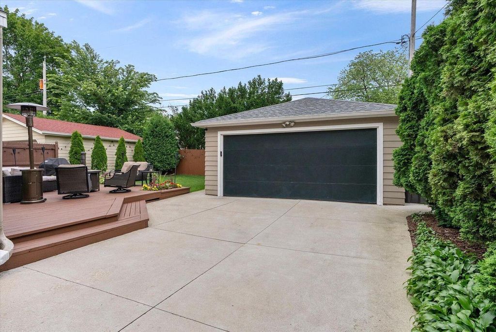 property-img