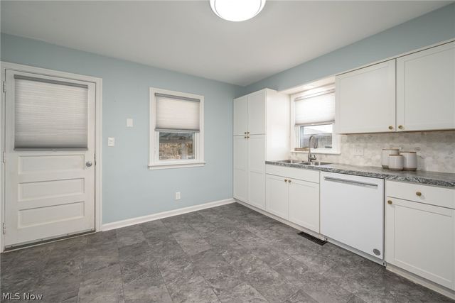 8157 State Route 43, Streetsboro, OH 44241