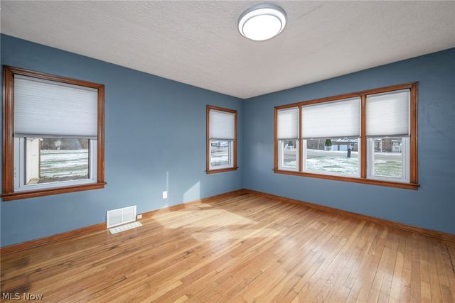 8157 State Route 43, Streetsboro, OH 44241