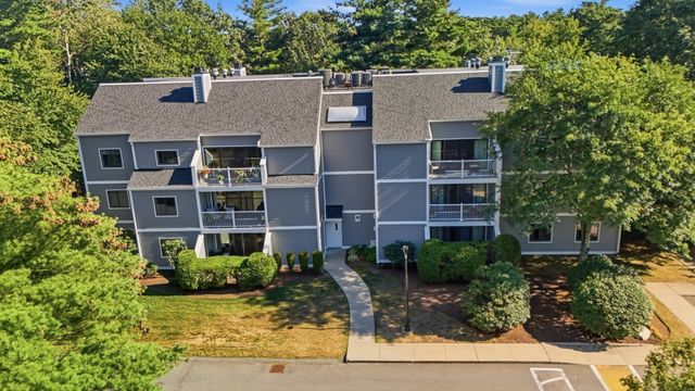 1100 Salem Street 32, Lynnfield, MA 01940