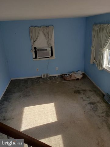 303 WYNNEWOOD RD, Trenton, NJ 08628