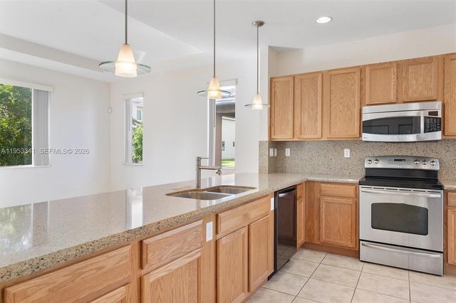 20606 NW 11th Ct, Miami Gardens, FL 33169