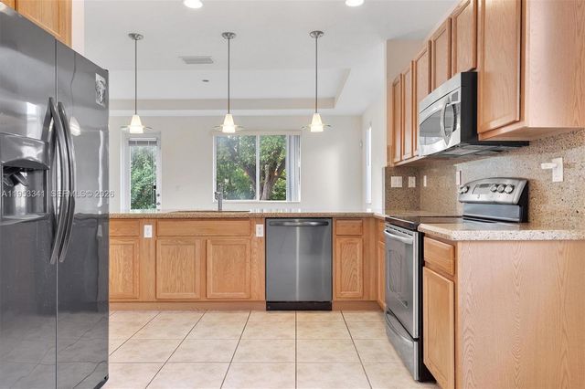 20606 NW 11th Ct, Miami Gardens, FL 33169