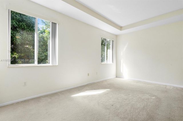 20606 NW 11th Ct, Miami Gardens, FL 33169