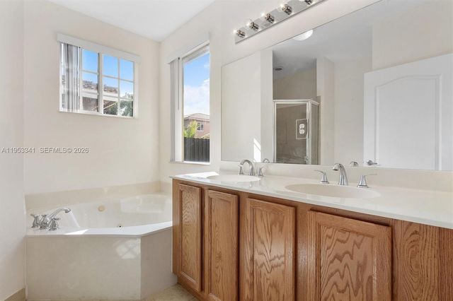 20606 NW 11th Ct, Miami Gardens, FL 33169