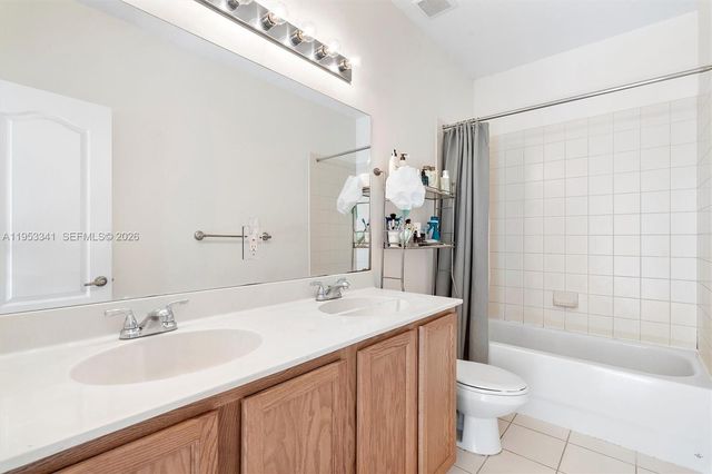 20606 NW 11th Ct, Miami Gardens, FL 33169