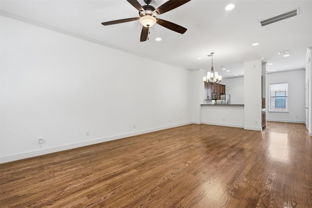 636 E Bluff Street, Fort Worth, TX 76102