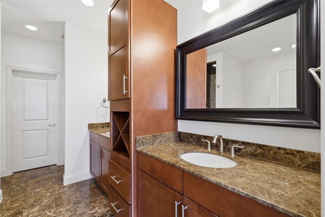636 E Bluff Street, Fort Worth, TX 76102