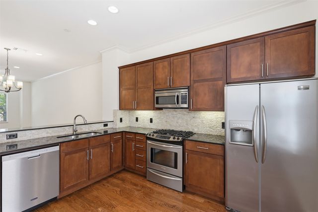 636 E Bluff Street, Fort Worth, TX 76102