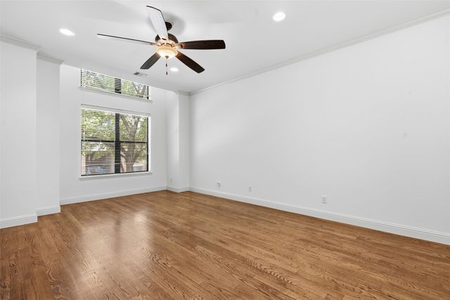 636 E Bluff Street, Fort Worth, TX 76102