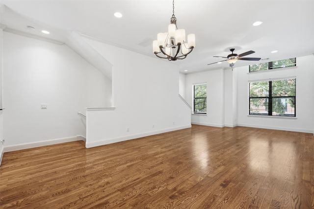 636 E Bluff Street, Fort Worth, TX 76102