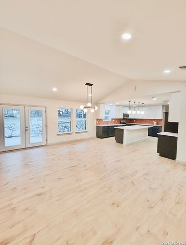 31245 Sunlight, Bulverde, TX 78163