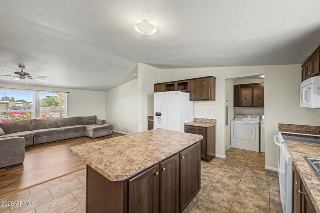 7114 W WANDA LYNN Lane, Peoria, AZ 85382