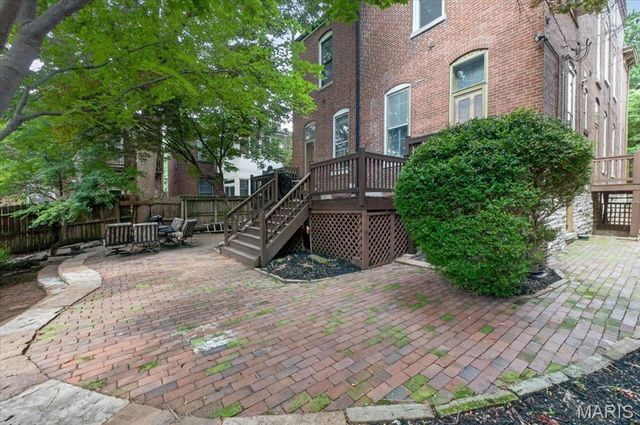 2416 S 13th Street, St Louis, MO 63104