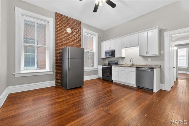 2416 S 13th Street, St Louis, MO 63104