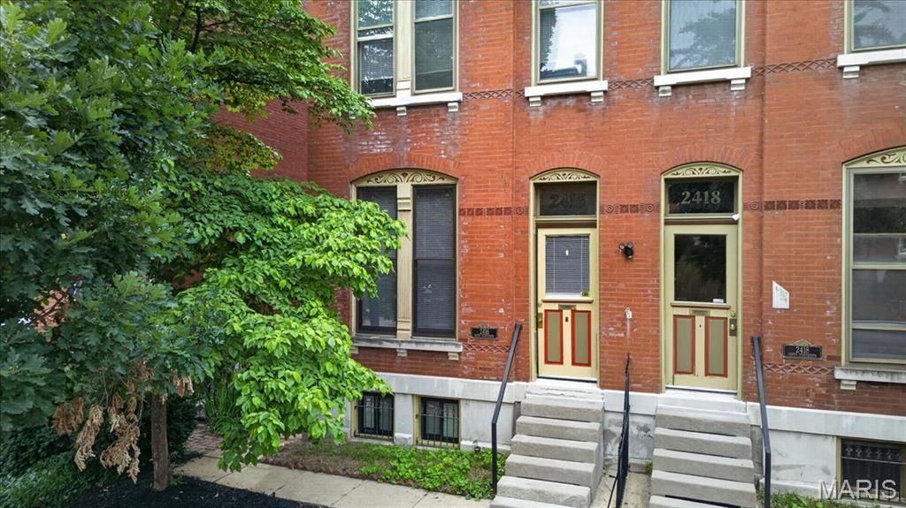 2416 S 13th Street, St Louis, MO 63104