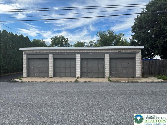 3404 North Ruch Street, Whitehall Twp, PA 18052