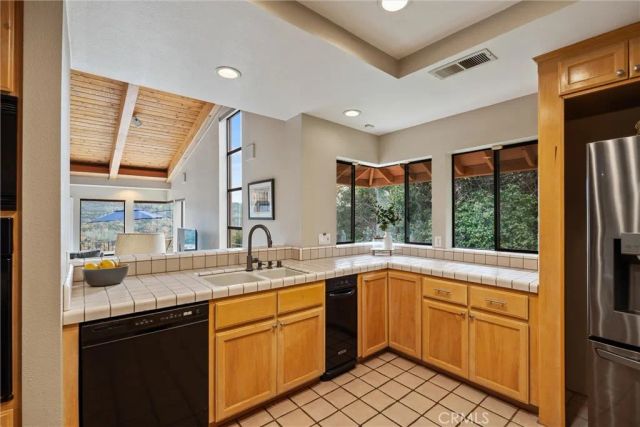 14836 Eagle Ridge Drive, Forest Ranch, CA 95942