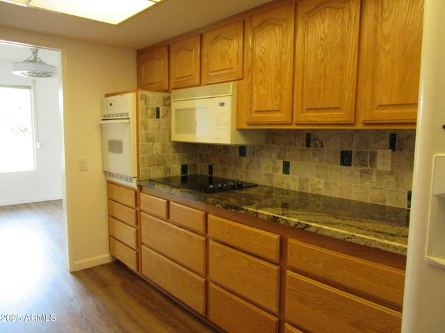 9502 W PINERIDGE Drive, Sun City, AZ 85351