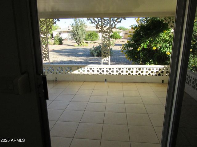 9502 W PINERIDGE Drive, Sun City, AZ 85351