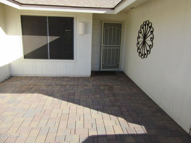 9502 W PINERIDGE Drive, Sun City, AZ 85351